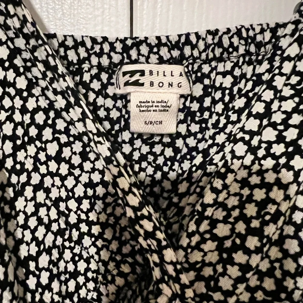 Billabong Floral Dress - Picture 2 of 2